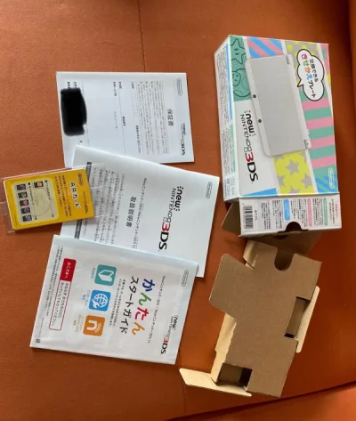 这台新小三是第一次海淘，特别成功，到货本体替换壳外箱几乎没有使用痕迹，超级新，一张纸片都不缺，也没被税，价钱很便宜，不枉我蹲了很久