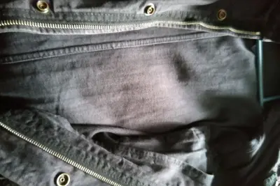 速度依然快 特别小的一个包裹 没有税直接放出来了 感谢挖煤姬 还是一如既往的专业 中途用过其他平台和代购 最后还是扎在挖煤姬了