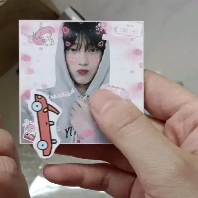 第一次使用挖煤姬购物！虽然运费有点点不划算，但是买到的小卡真的包装的特别好，我好喜欢???希望下次也能够继续购买