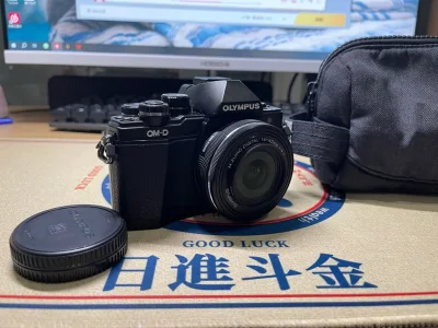 挺不錯的机器，感觉挺新的很好用，客服也很礼貌，下次继续体验，体验非常棒，下次值得过来买，快递也挺快。