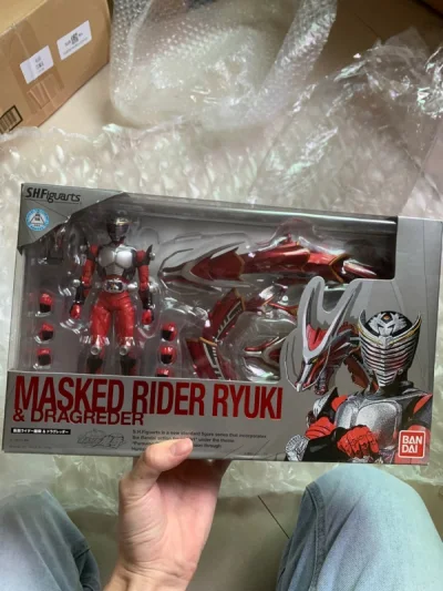 竹蜻蜓的体验永远都那么快，之前选了一次ems物流还没有竹蜻蜓来的快，一如既往的好评，商品也毫发无损到手！