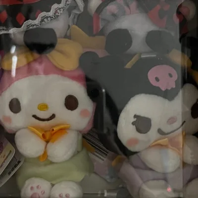 高价收了几个三丽鸥的sega，不过没想到收到后发现国内二手网站的价格反而意外的便宜。不过收集娃娃嘛，拥有过就是很美好的事情啊～