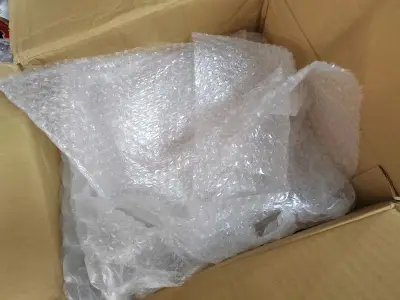 买了好多好多次啦的老用户
一如既往的快一如既往的税
东西没缺没少，终于收到了心心念念的小纸条，非常开心