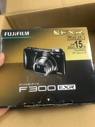 这单到的蛮快的，比预想中快很多，平台客服打包的很好！没有丝毫破损，机子也挺好的，富士的有点瑕疵，卖家没有说明，卡西欧的很可爱，我最喜欢这个了，很小巧～还会再来的