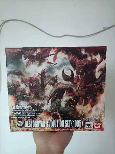 东西很好，没有问题，比国内便宜很多，都是全新未拆的，真的太好看了，发货速度也快，两周不到就到国内了。