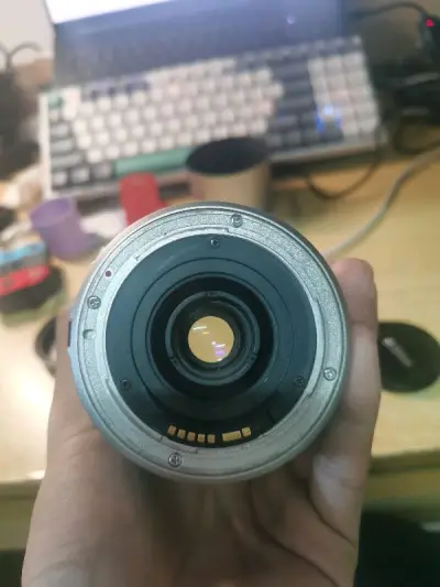 无灰无霉，镜头非常新，成色非常好，非常好的卖家包，，，，装的很好，，很满意，值得再次交易???