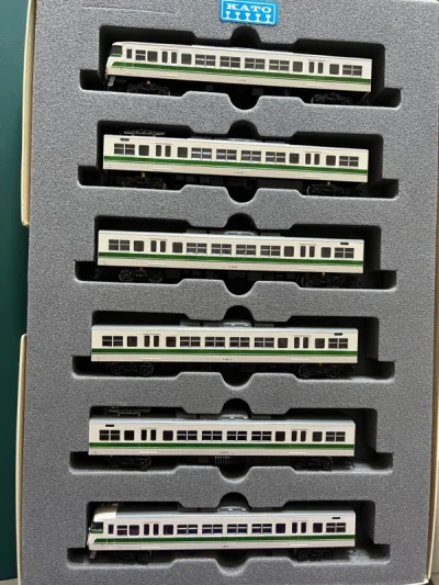 之前物流一直使用ems,不仅费用高而且几乎单单被税，导致购物成本直线飙升，这次使用竹蜻蜓，时效不仅快且包税的价格也相对低廉，且国内物流是中通，也很迅速，后悔之前为什么没有用竹蜻蜓。这次购买的两盒电车也非常不错。