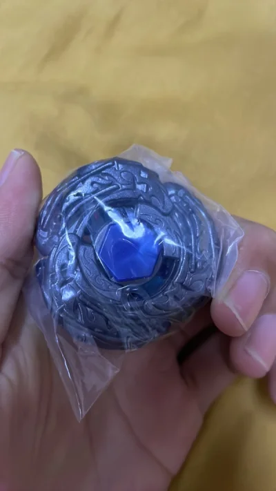 这个钢铁战魂毁灭魔龙比日本卖家图片上拍的还要新 堪比全新 金属轮盘一点漆都没掉 果断拿来收藏 满意！