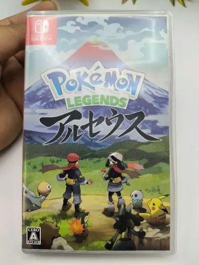 今天收到任天堂宝可梦阿尔宙斯游戏卡，哈哈，早有耳闻，一直没有时间去玩耍，今天终于碰到好价格的啦，哈哈，挖煤姬yyds