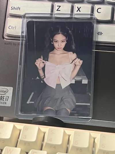 当我决定使用海淘软件挖煤姬购买一些日本煤炉上的小卡时，我对购物体验感到非常兴奋。我选择使用日本EMS作为运输方式，因为我知道它可以提供相对快速和可靠的国际运输服务。

首先，我通过挖煤姬在日本煤炉上浏览了各种小卡的选择。网站界面简洁明了，产品分类清晰，使我能够轻松找...