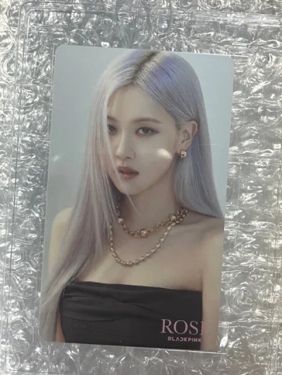 最近，我尝试了使用海淘软件挖煤姬购买了一些在煤炉上的小卡，这次我选择了日本EMS作为运输方式。我很惊喜地发现这一次的购物体验有些不同，让我更加满意。
首先，我在挖煤姬的网站上浏览了各种小卡的选择。他们的网站界面设计得非常独特，给人一种时尚而现代的感觉。产品展示也非常...