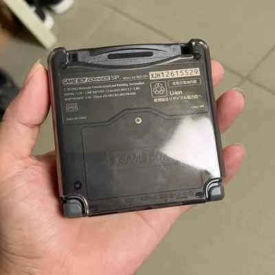 满意的一次购物，拿回来迫不及待的做了一下清洁，测试了一下功能，功能正常。日本友人还写了一封信，看不懂，送了一个充电器，可惜用不了