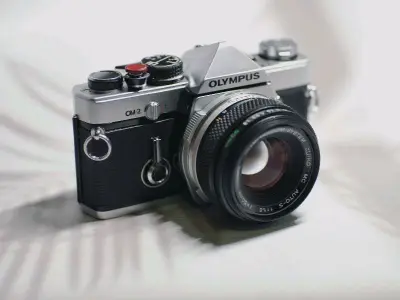 顺利到达！第二次尝试挖煤姬体还不错，凑满3单立马发回来了特别期待，走EMS直邮回国差不多十天，没有被税，超级幸运！！包装还是一如既往的好盒子到货之后是八角尖尖里面的物品也被包装的非常的完好，没有受到任何的损伤整个购买过程是非常顺利的使用了积分之后也没有那么贵了。再来...