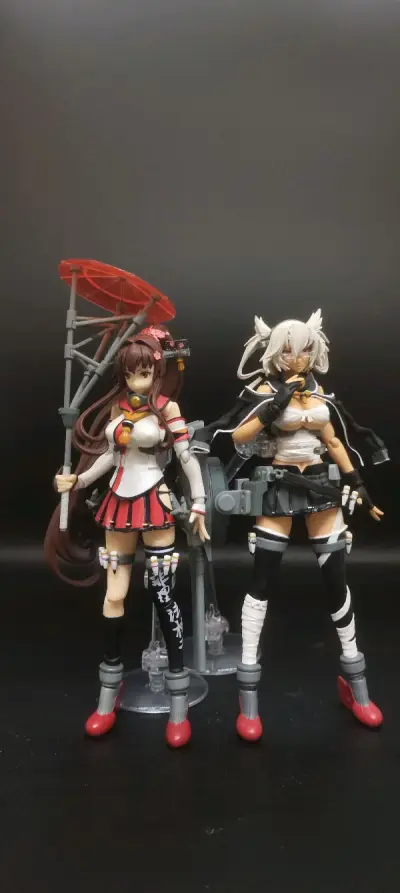 日拍拍到的fix蜂鸟一台，虽然零件不齐但是能够还原基本形态，没想到到货后少了个前裙甲只能用其他的替代