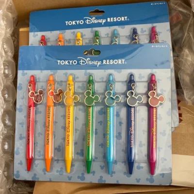 发的ems 速度还可以～依旧干干净净 整整齐齐 打包的很让人安心 收到了yhm的小纸条～希望挖煤姬越办越好！