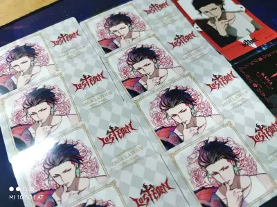 家人们谁懂啊，因为坑实在太冷吃谷阵地被迫从闲鱼转移到煤炉
想过找代购，但是对比了之后发现还是solo最舒服
Saga的水彩和原画谷真的美到爆炸！
遇到了个巨nice的卖家，大set的原画亚克力杯垫本来是只有三个的，实际收到有四个！
大部分谷都放在家里了，随身就带了一...