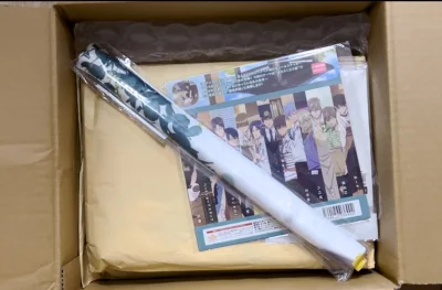 好像是第十几次在挖煤姬清货了，记不太清了，这次清的全是网球王子的谷。因为有四张大挂毯所以走的ems，速度很快。包装好，没有损坏，购物体验很好。