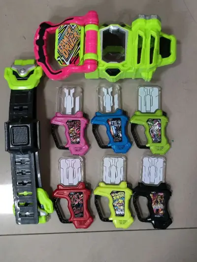 这回也是买到了心仪的骑士相关的玩具。挖煤姬的平台非常好，整合了很多，像雅虎，煤炉，商家也很靠谱，东西很不错