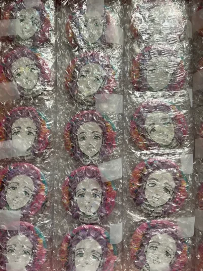 真的特别特别美丽的玻璃闪 桐生三辉伟大的脸 
买家包装特别好 检查无伤 泡泡纸包的特别专业 特别特别靠谱的买家  单机吃谷特别特别满足