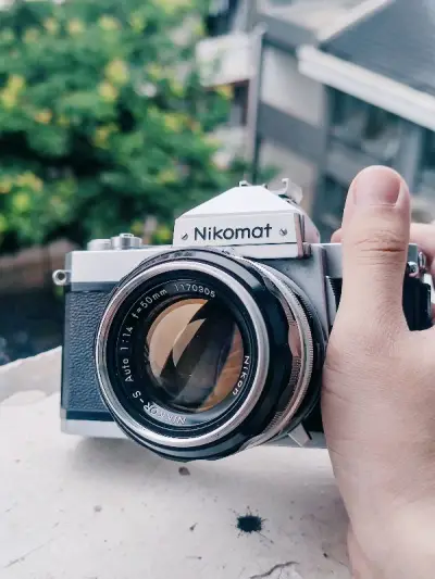 没被税哈哈，日本的包装真的都好用心，很少用塑料包装，都是信封一样的纸袋，而且他们很少用透明胶的感觉，感觉包装好环保。他们用的那个有点像纸胶带但是粘性感觉又很好，关键是很好撕。箱子完好无损而且里面有三四层塑料泡沫，里面的东西也都好好的，包装的很干净很简约，看到就很开心...