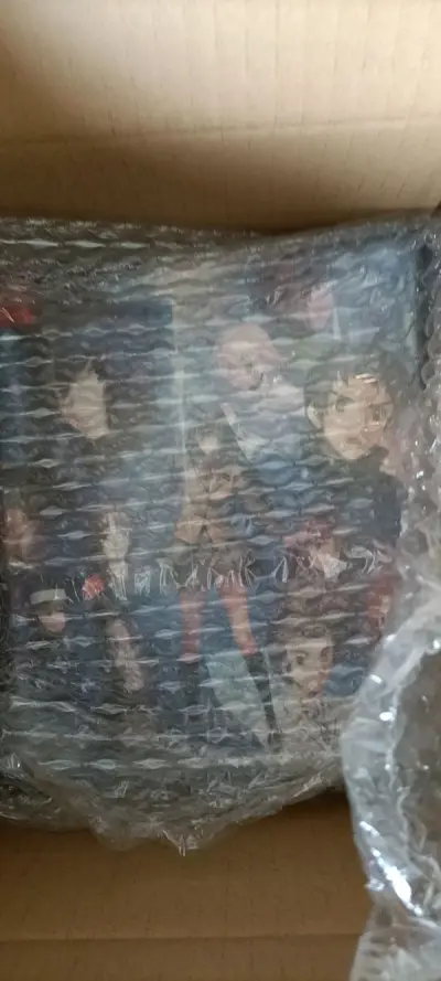 东西很好，包装的也很好，东西也没有什么问题。包装也很好。完全没有任何磕磕碰碰，大家能放心的购买，可以看下我的图片。