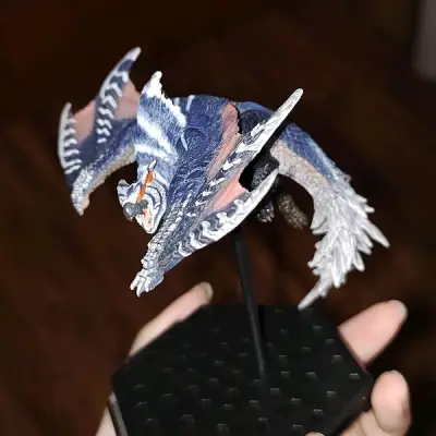 这次ems也超快！两天就过来了，丝滑过关，能买到全新未拆封的盒蛋太快乐了哈哈哈哈哈，感谢挖煤姬，希望下次也能这么顺利~