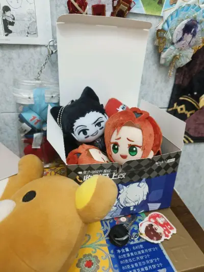 很久没有用竹蜻蜓寄东西了因为买的数量太多，这次很难得的因为只有几样又很想快点收到于是就使用了竹蜻蜓，合单审核很快就通过了，而且包装也特别的好，很惊喜的是纸片mer上卖家寄来的信封也在，上面还有别的邮票，看到了感觉很开心，感谢挖煤姬飞速的代切，接下来也会好好使用滴。?...