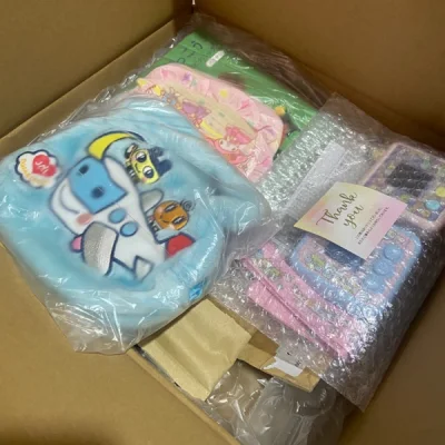 海淘第n单，已经很熟练在煤炉上购买东西啦，挖煤姬给了这样的一个平台可以让我买到各种款式绝版的小玩具，太感谢了！这次物流非常快，ep大约一周不到时间收到，包裹也是一如既往的稳固，里面合单的东西也包装的不错，还会再选择挖煤姬海淘的。