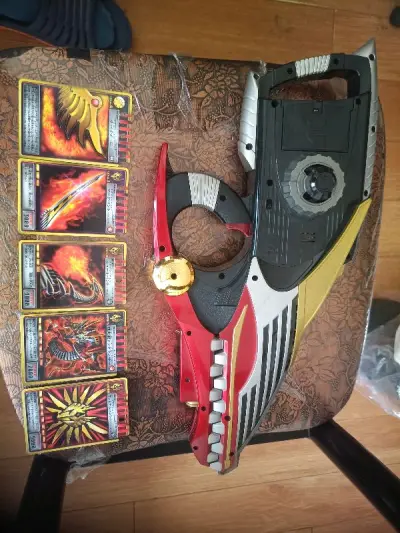 这次购买的是生存龙召机和你sic极魂龙骑。
哈哈哈说实话sic极魂龙骑只是凑数的。
最心心念念的当然是dx生存龙召机。
再当年万代还良心的时候没有偷胶 音效也比较还原 有上百种音效 只不过需要自己买卡
真司小天使 太帅啦。
这一次竹蜻蜓也是一如既往的快速高效便捷。