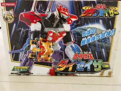 科乐美的大赛沙，是我梦寐以求的神物。这次十分幸运的收到了好价大赛沙，比国内二手市场的价格还便宜一半多（虽说多鲁库鲁斯缺了两个炮但是无伤大雅），所以我选了EMS以超快的速度到货。打开盒子的那一瞬间真的满满的感动，第一次摸到正版的大赛沙，想起了小时候玩过的星杰版，回忆涌...