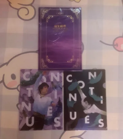 Ems的速度真是很快呀，再次感谢海关爸爸丝滑放行！宝贝们顺利到手美滋滋～
东西虽然不多，但是有心心念念的索契邮票和紫展，一点损伤都没有，非常开心～希望后面的包裹也可以顺利到手。