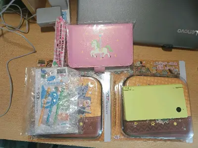 第三次使用挖煤姬日淘啦~这次买了很多游戏机配件，比海鲜市场上便宜太多了，非常划算！最重要的是淘到了一台成色超级好的ndsi柠檬绿，清理一下基本跟全新无差，希望下次还能淘到成色新价格低的机子！以后会继续支持挖煤姬~