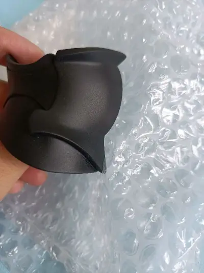 有一单物件，到手还可以，里面有伤但无所谓外面很光滑，谁会在乎里面啥样，包装挺好给了很多填充物，纸壳箱也是硬的，不错的体验