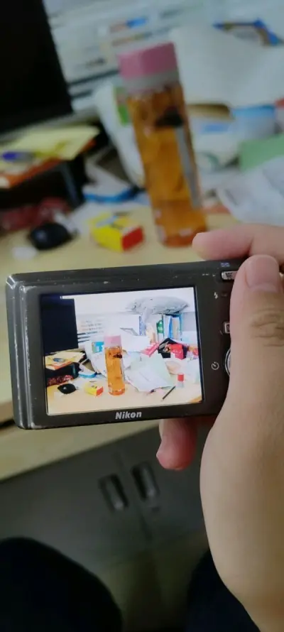 买了4个相机~2个ccd 2台拍立得 包运费才花了?665 真的圆满 到货包装也很好 相机的外貌也很好 第一次买的体验超级好！下次有需要还选择来挖煤！