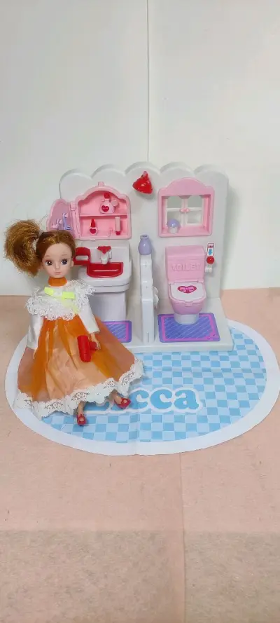 心心念念的丽佳洋裁店终于到啦，以前的玩具做的真用心啊，细节做得很好，很还原生活中的场景。配色方面也很好看。除了洋裁店还有盥洗室也很不错呢！真的非常可爱！