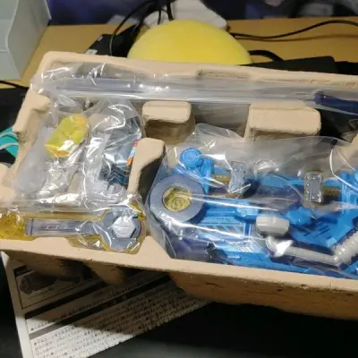 除了之前有一单少了一单东西没办法处理以外，一直以来购物体验都还不错，还有就是最近客服老是不理人，明明已经接入了，也显示有客服但是没人回复，希望可以早日改进