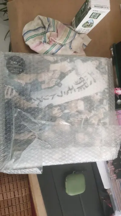 在任意买功能当中买了一张黑胶唱片，整个购物过程非常流畅便捷，而且价格也不贵。感觉平台非常正规，比找私人代购要放心非常非常多，强烈推荐！！希望下次也可以在其中淘到好东西。