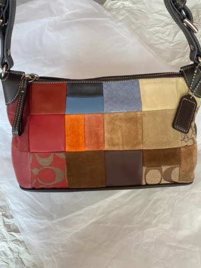 数不清多少次挖煤了，这次是三只小包包。蔻驰的中古包性价比还是蛮高得嘞！淘中古就来挖煤姬，绝对不会出错啦！