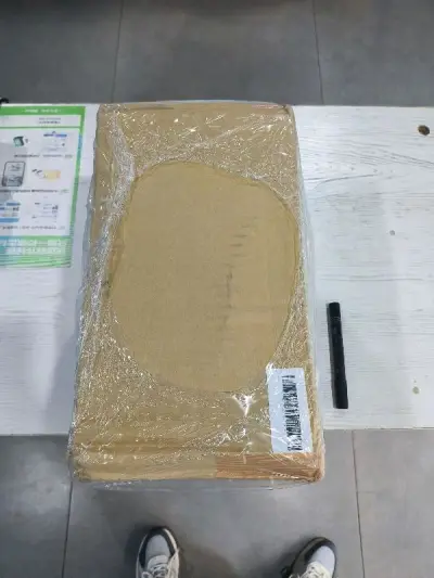 这次购物十分完美，包裹以及泡泡纸都打理的十分完好，可以说是天衣无缝，很完美的一次购物体验，再接再厉
在包裹方面，卖家，平台的处理十分优秀，也很快就收到货了，非常感谢