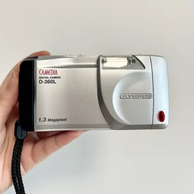 这次的物品质量都一般，大概年代久远了，到手用了第二次就坏了，不过相机的种类还是挺多的，而且也没被税，就当是玩具啦。