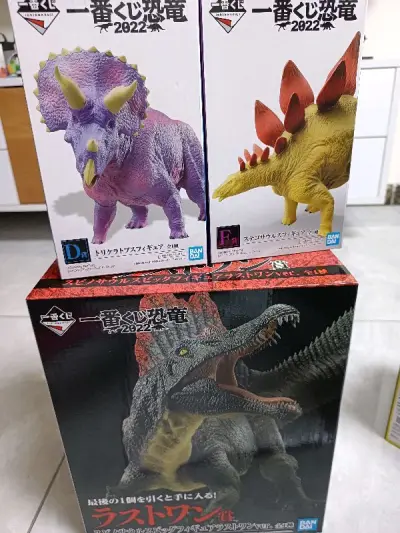 这才刚过几天，又来了一大箱，这次买了恐龙的一番赏，EVA一番赏和龙珠一番赏。开心极了，完美到家。挖煤姬包装一如既往的好。