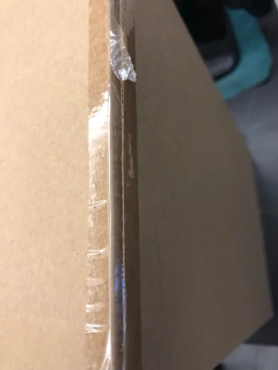 已多次购买物品，这次箱子在挖煤姬的仓库没打包好外边塑料膜都没有封不知道什么情况，也是第一次有这种情况，希望包装搞搞好发货！