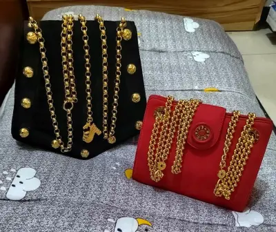 我真的好喜欢在挖煤姬上买包包，这次买的菲拉格慕拼接鸡皮也很漂亮，很漂亮，很稀有，很稀有，我真的特别的喜欢，收到实物以后也很惊喜，没有隐瞒瑕疵的情况，出现特别特别的棒