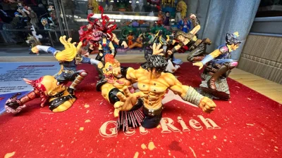 非常喜欢这套北斗神拳的小妞蛋，不可多得的小精品，走的是竹蜻蜓，一周时间就到货了，希望下次还能遇到喜欢的老物