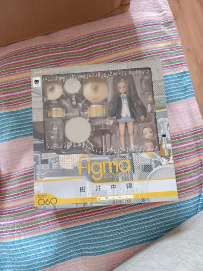 买的田井中律的figma，卖家保存的真的超级好，就连雪梨纸都有，这是真的没想到，特别新，这次也能走竹蜻蜓，也是第一次走竹蜻蜓，整体下来很快，也很安全，包装也到位，很不错