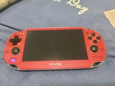 大红色psv1000成色好没瑕疵，关键还是60主板的，屏幕也不烧，价格也实惠，变革破解安排上就可以愉快的玩耍了。