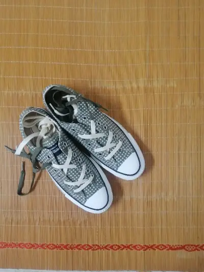 不知道用了挖煤姬多少次 每次都要惊喜 速度快包装好 每次的鞋也很满意。这次的数码迷彩也是心头爱，希望一直能淘到好物