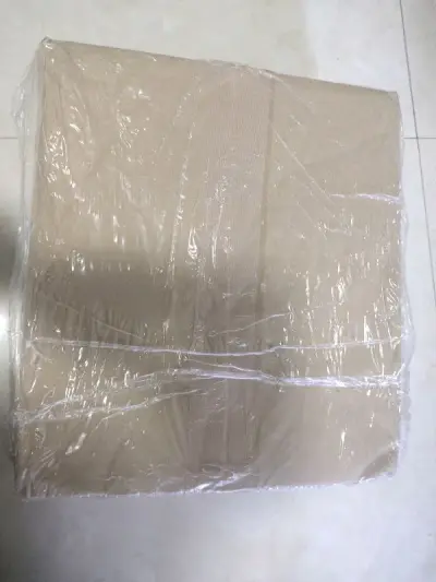 今年竹蜻蜓真的挺快的，收到货就一个多星期，爱了爱了，东西保护的很好，会继续支持竹蜻蜓！阿粉的专辑真的很爱