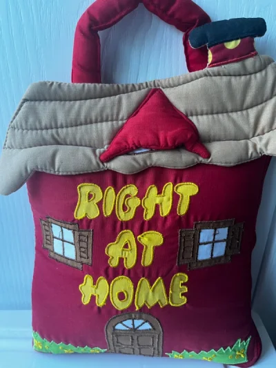 真的是超爱挖煤姬，在里面淘到了很多喜欢的东西。之前没什么经验东西都塞在一个包裹里，导致被税。现在不这样了。真的是超级爱啊