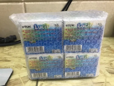 第二件也收到了，走的是蜻蜓物流，连报关也一起给办妥了，20天左右就收到了，安全快捷。货物没有破损，外观完好！满意